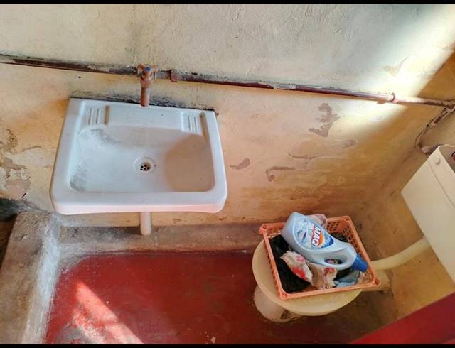 1 BEDROOM HOUSE FOR SALE IN SOL PLAATJIE